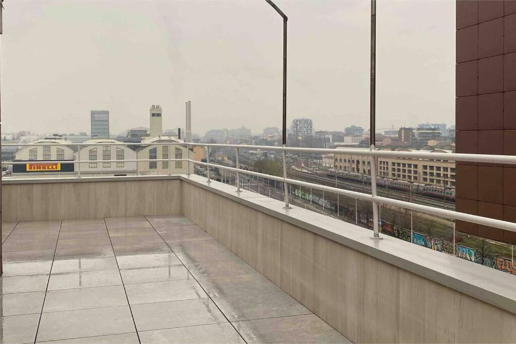 Attico Milano-Bicocca Lägenhet Exteriör bild